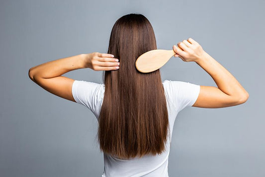 How to Choose the Best Shampoo for Reduced Hair Fall and Dry Hair